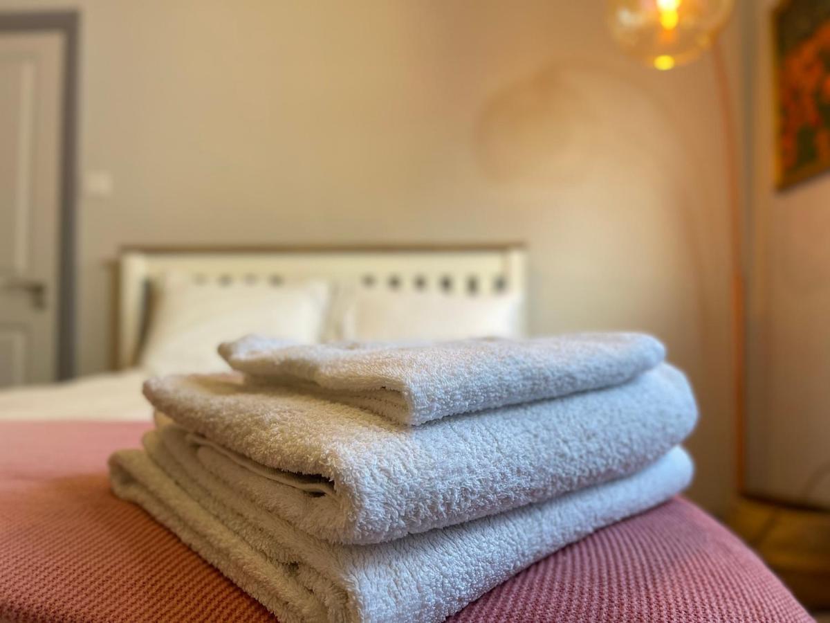 Homestay Spacious Double Room With Private Bathroom In Quiet Area Only 20 Min To Central London Streatham Vale